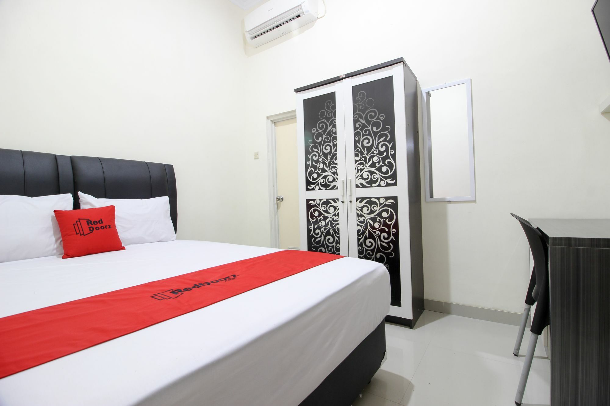 Reddoorz Plus Near Stie Ykpn 2 Maguwo 外观 照片